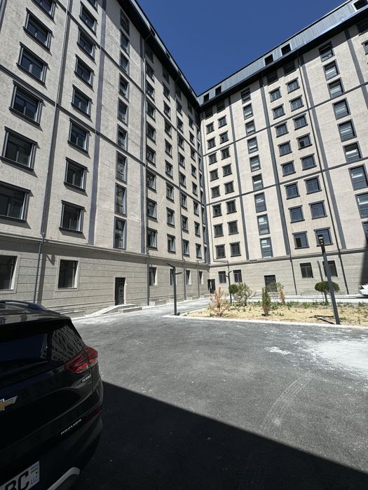 Продается новостройка 58 квадрат 2х комнатная кв ЖК “Обиназир” 5-этаж