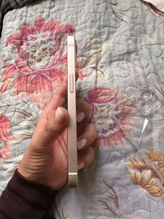 iPhone 13 с гарантией