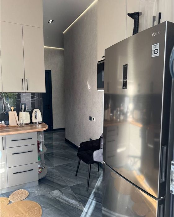 Квартира продается 3/3/4 на Аския Базар