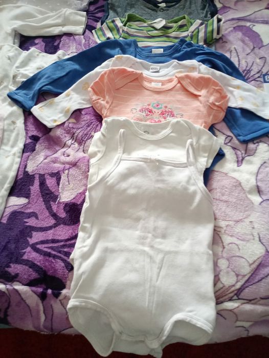 Vănd body bebe ,lot 10 buc.80 lei