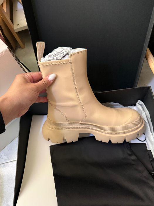 Нови боти от естествена кожа karl lagerfeld