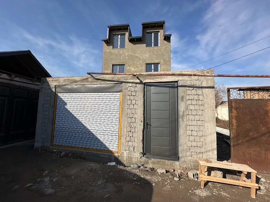 Срочна Яшнаобод районида 1.5 сутих сотилади