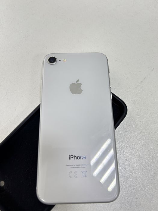 iPhone 8 хорошим состояний