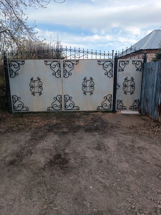 Продам ворота . Самовывоз.