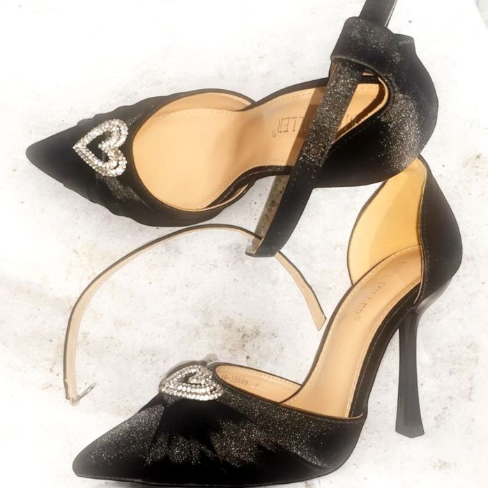 Каблуки на шпильках/туфли 36 размер