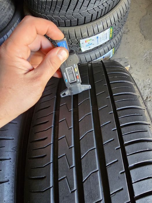 4 anvelope vara 215 55 17 Falken 7mm