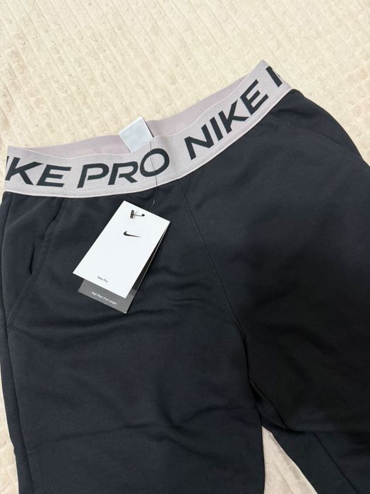 Nike Pro мъжко долнище – чисто ново с етикет