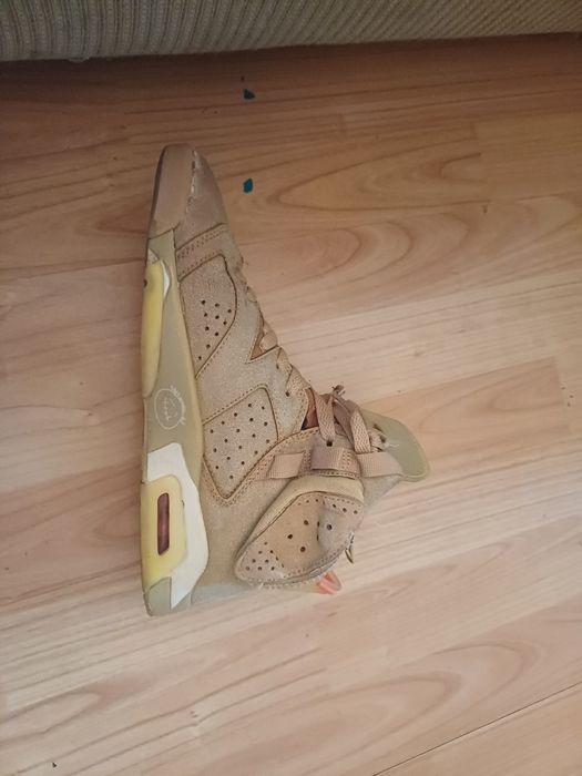 Jordan 6 Travis Scott