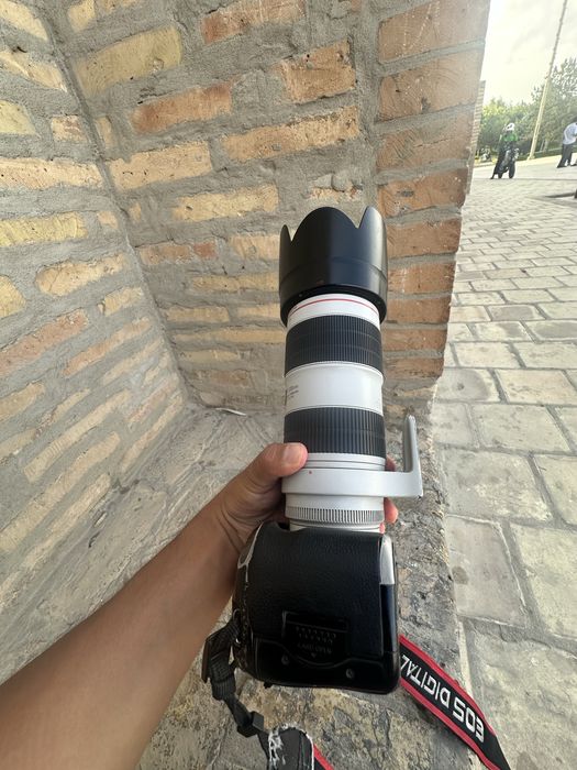 70 200 obektv. Canon