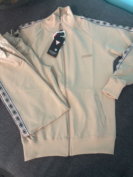 Guess дамски екипи