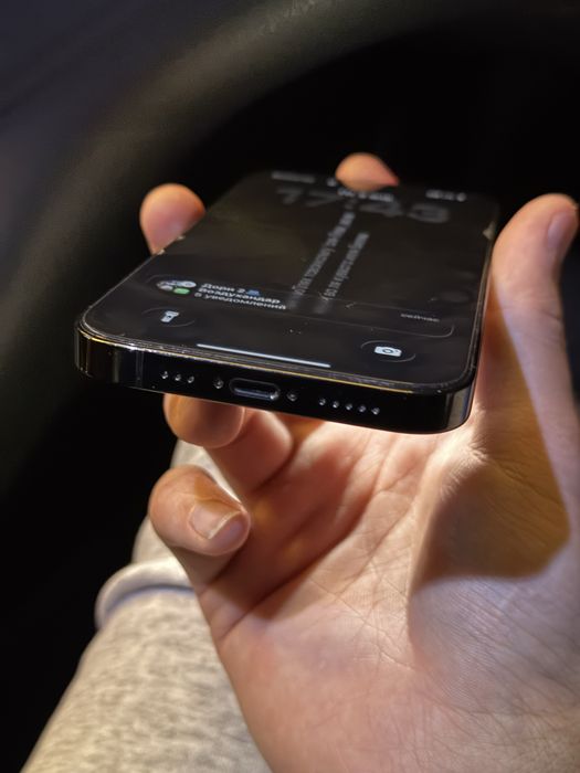 Продам айфон 14про