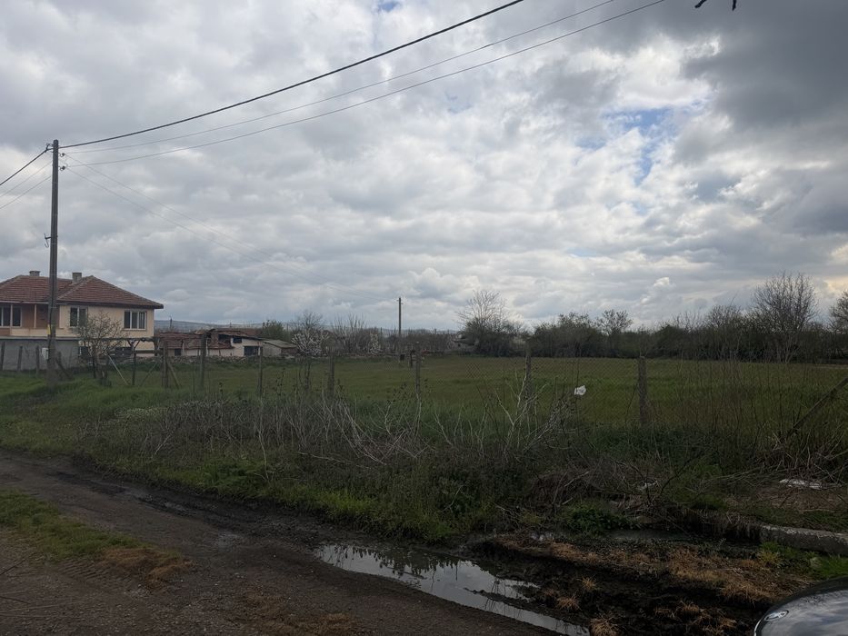 Парцел с ток и вода в гр.Кермен