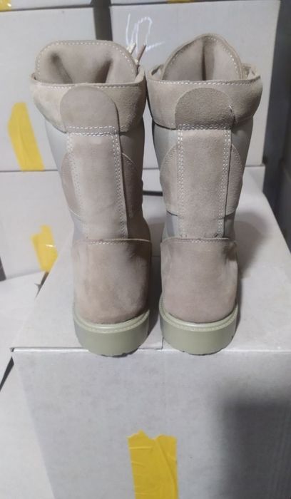 Ботинки с высокими берцами замшевые новые в количестве