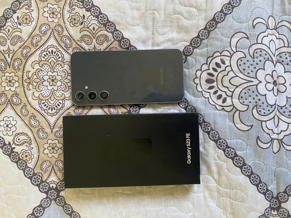 Samsung Galaxy S23FE 8/128Гб