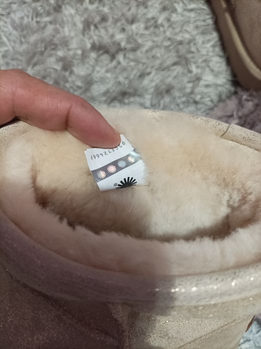 Оригинални UGG  'Classic Mini Stardust' !