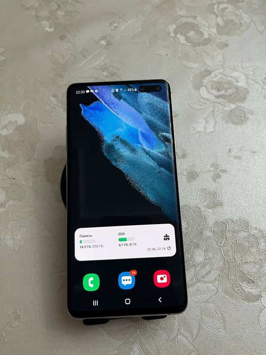 Samsung Galaxy  S10 256 гб