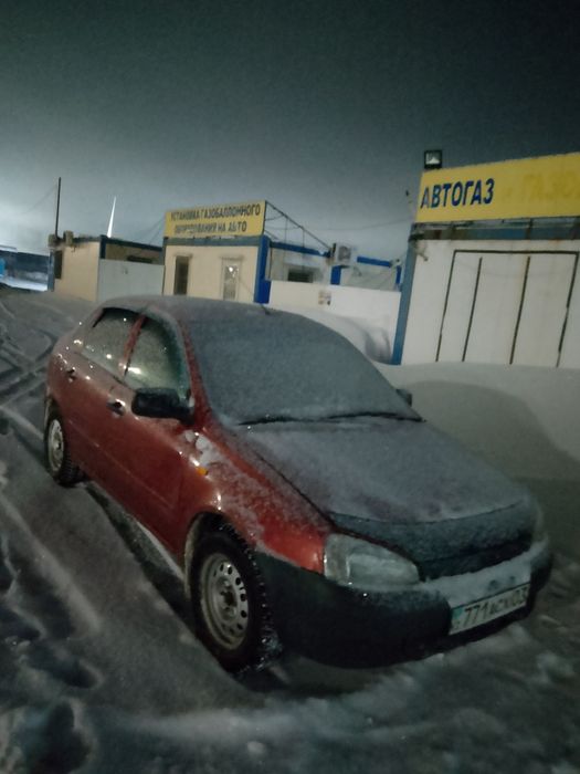 Продам машину Лада Калина