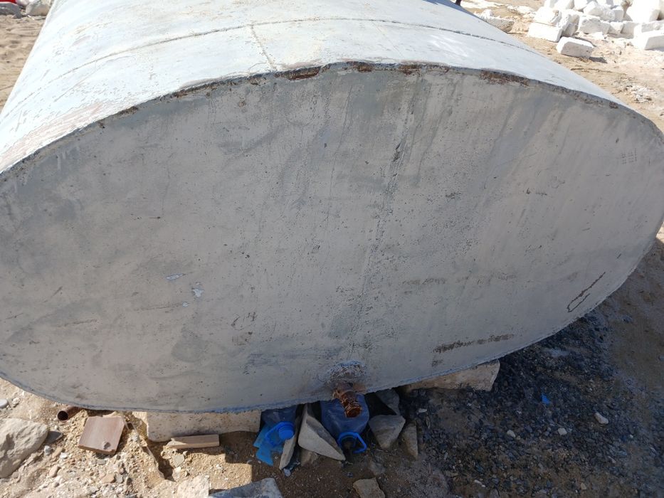 Емкасть из нержавеющей стали