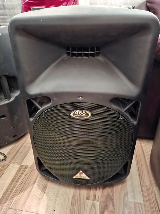 Vând lot de 7 boxe active Behringer profesionale