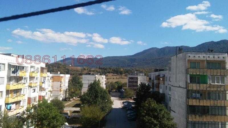 Продава се Тристаен апартамент в Етрополе - 80 кв.м за 478 €/кв.м - Снимка #1