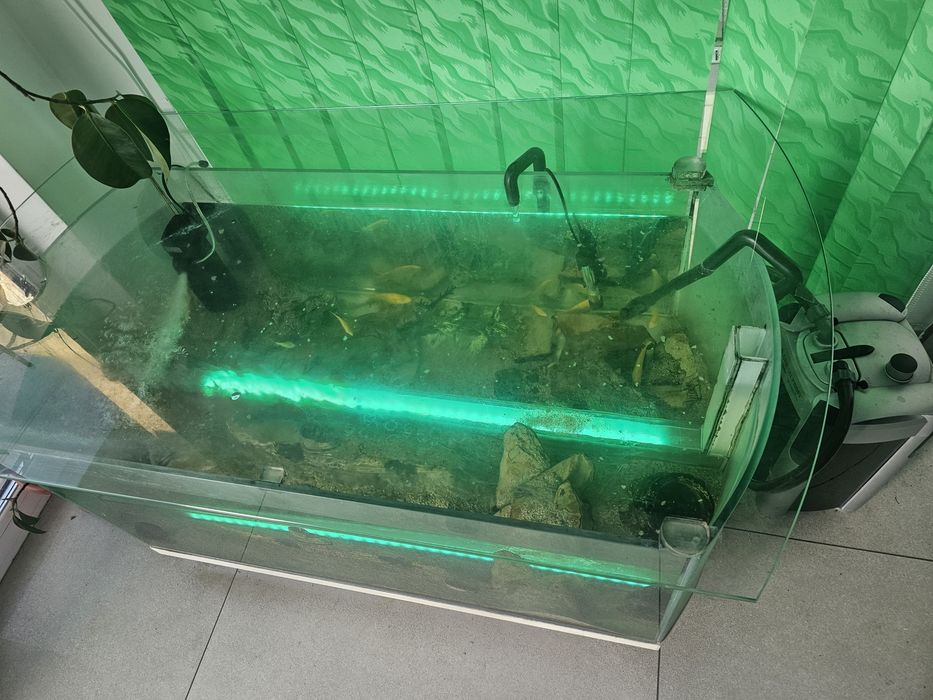 Acvariu 350 litri
