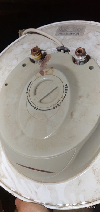 Ariston 80 л срочно продам