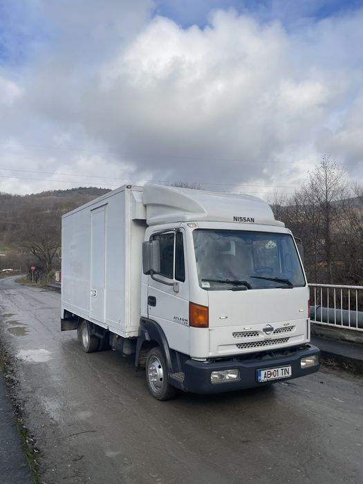 Vand Nissan Atleon 3,5T se conduce cu categ.B Accept schimb!