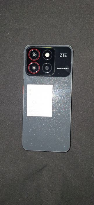 Vând două telefoane Blade A35
