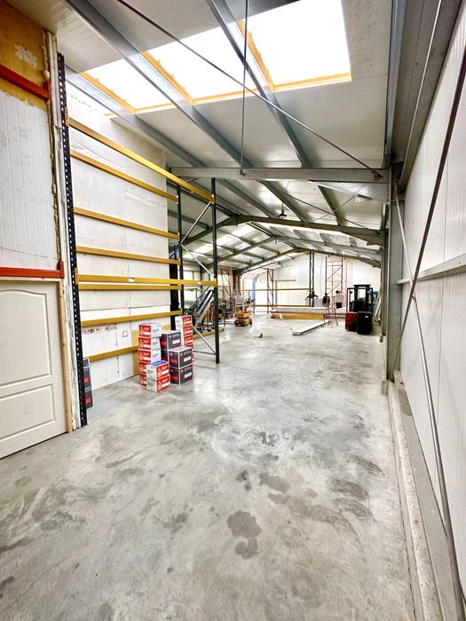 Hală 300 mp Rampă Tir la cheie 1200€