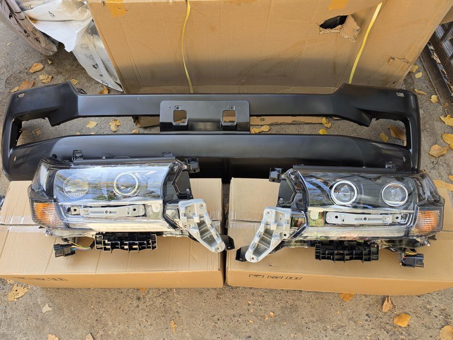 Фары Toyota Land Cruiser 200