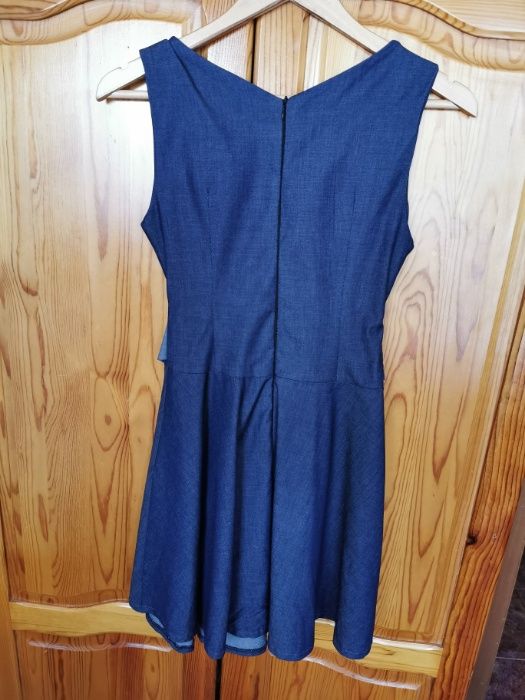 Продавам дамска рокля