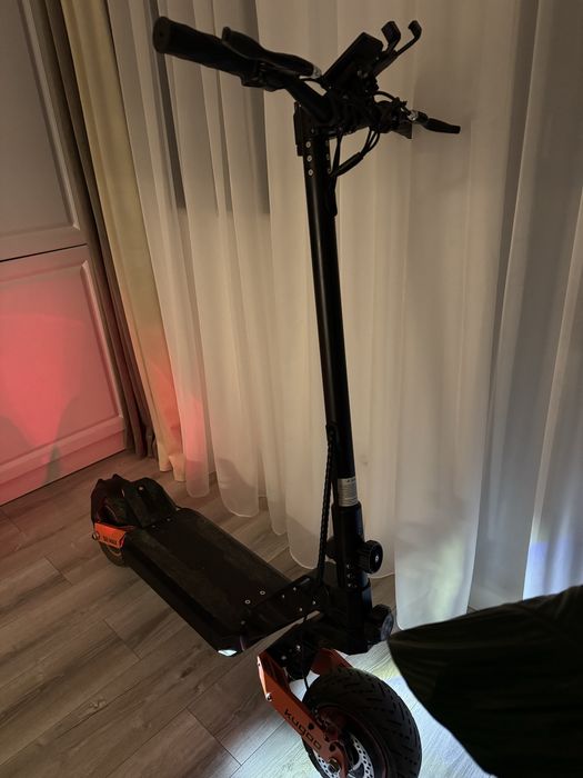 Vând trotinetă electrică Kugo G2 Max