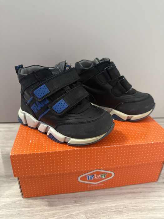 Продам ботинки 4000 т