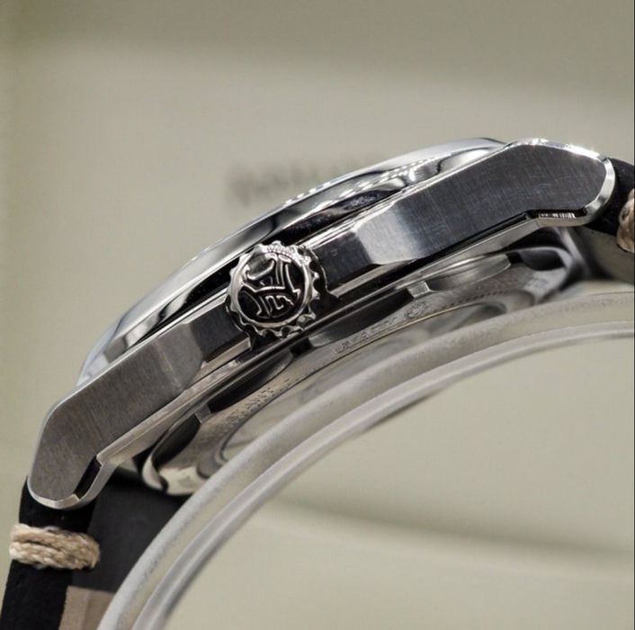 Armand Nicolet GMT