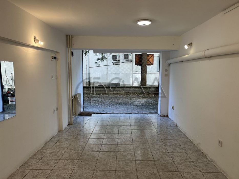 Дава се под наем Гараж / Паркомясто в София, Лозенец - 20 кв.м за 142.8 € - Снимка #2