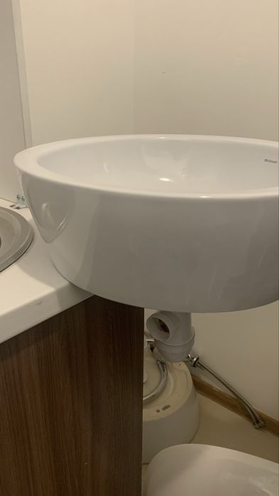 Продам раковины керамические