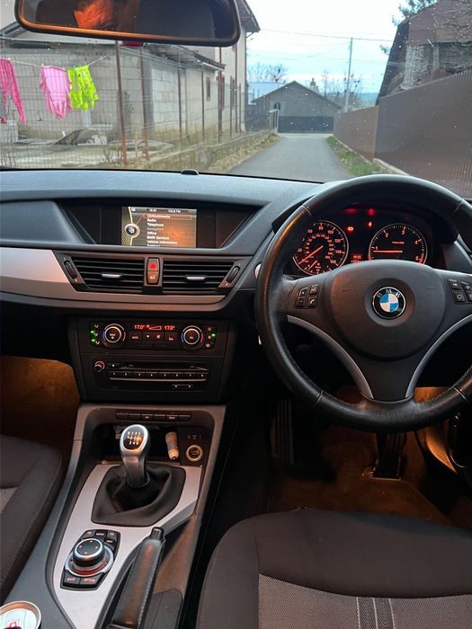 BMW X1 2.0 Diesel volan pe dreapta