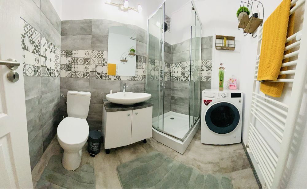 Inchiriez garsoniera Petrosani-Centru