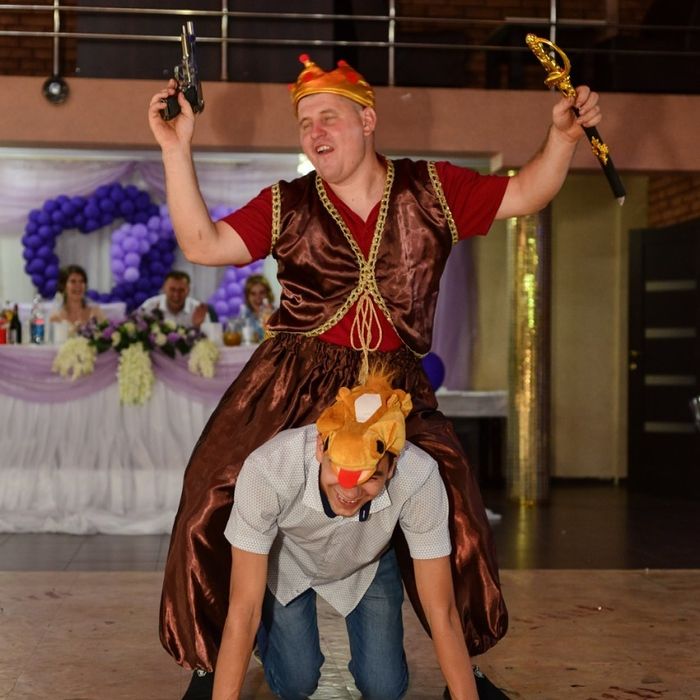 Ведущая - тамада на торжество