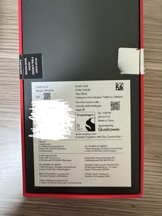 Телефон Oneplus 12