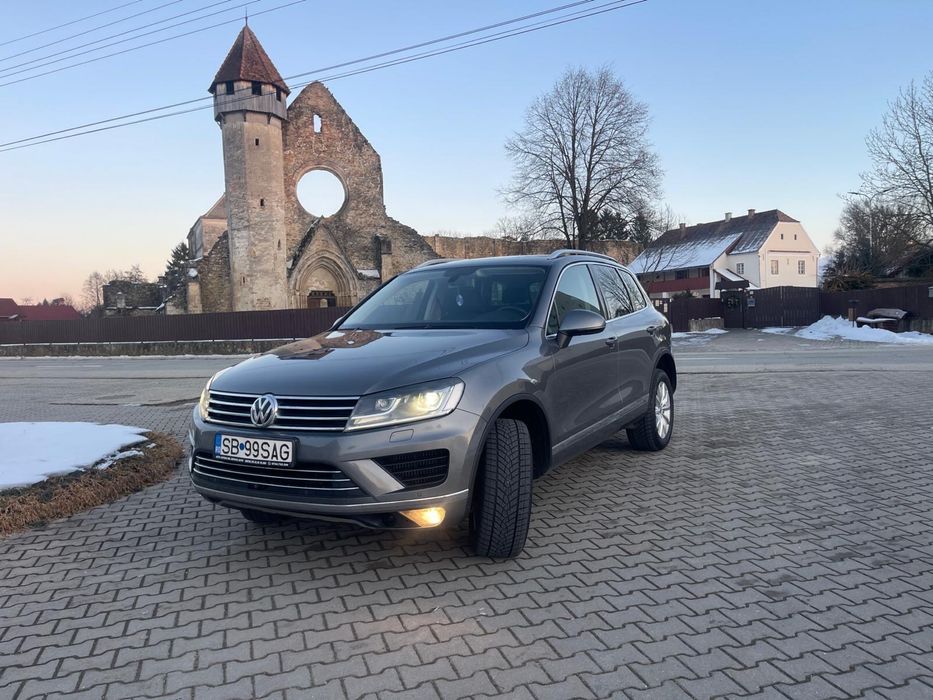VW Touareg 262 cp
