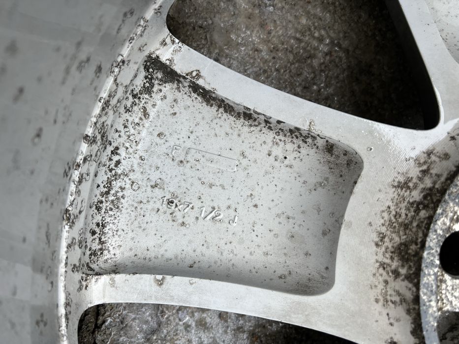 Диск Toyota R19 с резиной