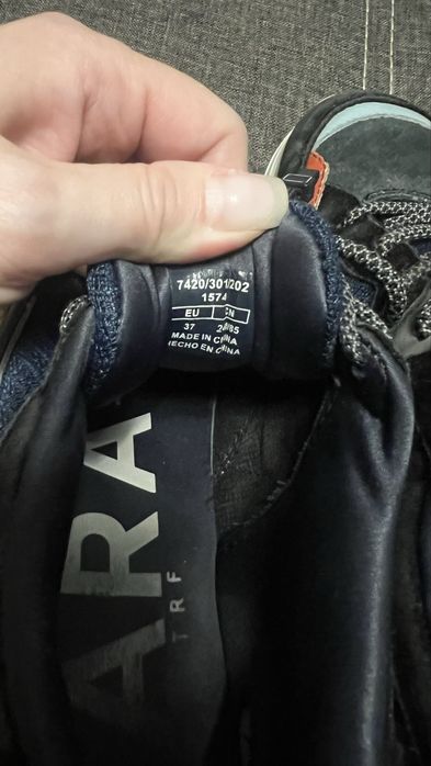 Кроссовки 37 размера Zara