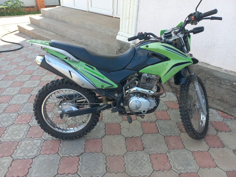 Мотоцикл Эндуро 250