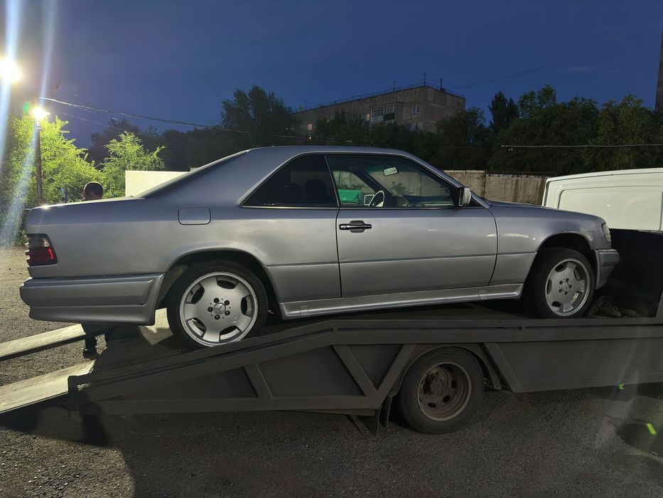 Mercedes w124 купе. По запчастям