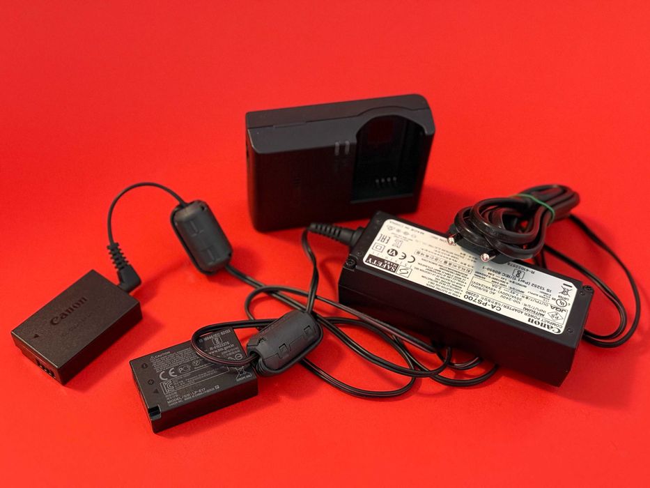 Canon EOS M6 Mark II - 2 buc