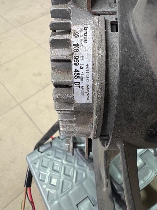 Вентилатор VW  1k0959455dt