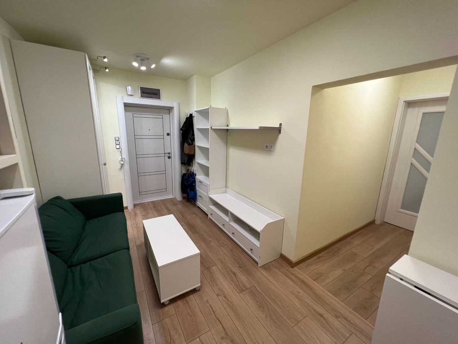 Дава се под наем Двустаен апартамент в София, Лозенец - 84 кв.м за 459 € - Снимка #2