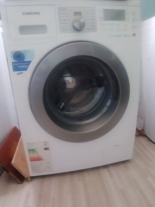 Продам стиральную машинку