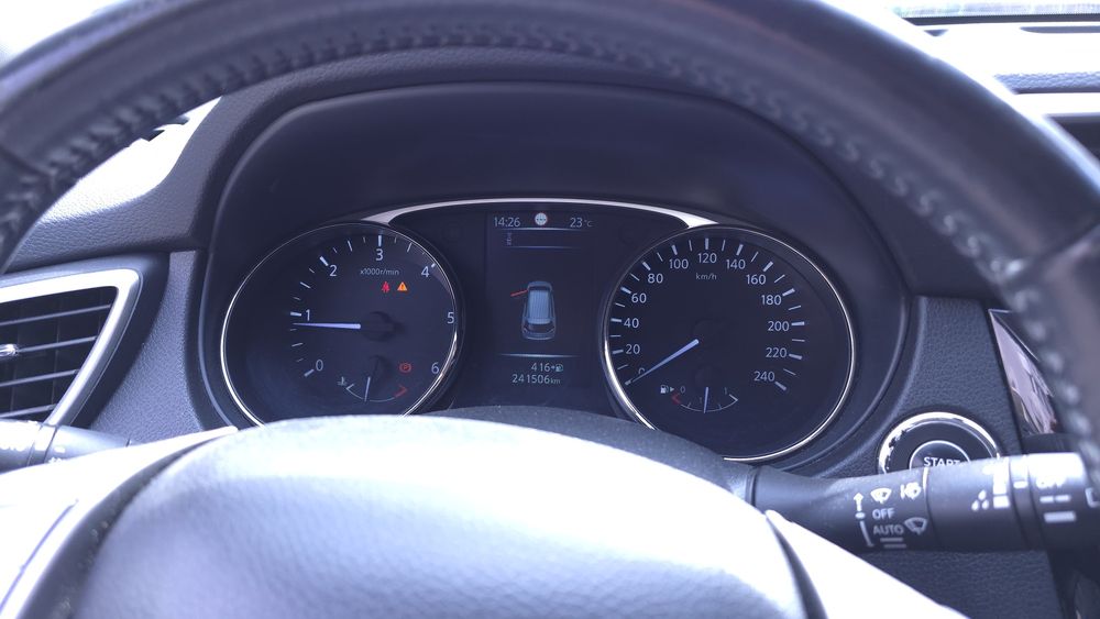 Vand Nissan X-Trail T32 130CP 4x4 5 locuri